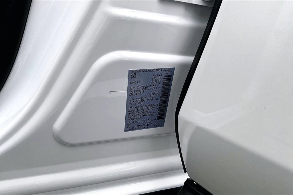 Certified 2025 INFINITI QX60 Luxe w/ Black Edition image 46