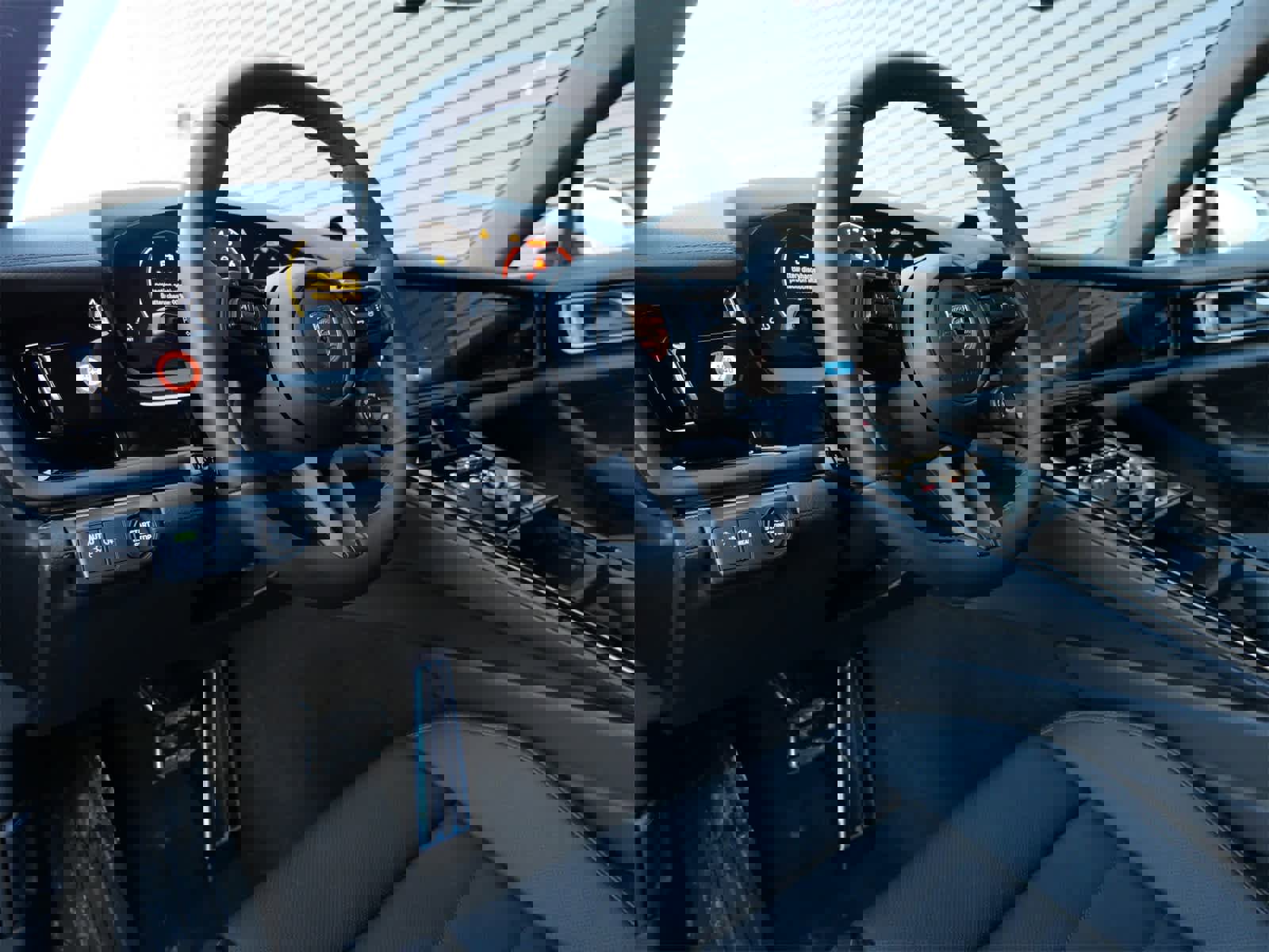 New 2026 Porsche Panamera 4 image 4