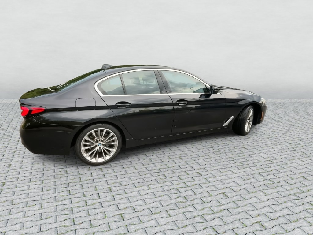 Certified 2023 BMW 530i xDrive w/ Premium Package AWD/4WD image 8