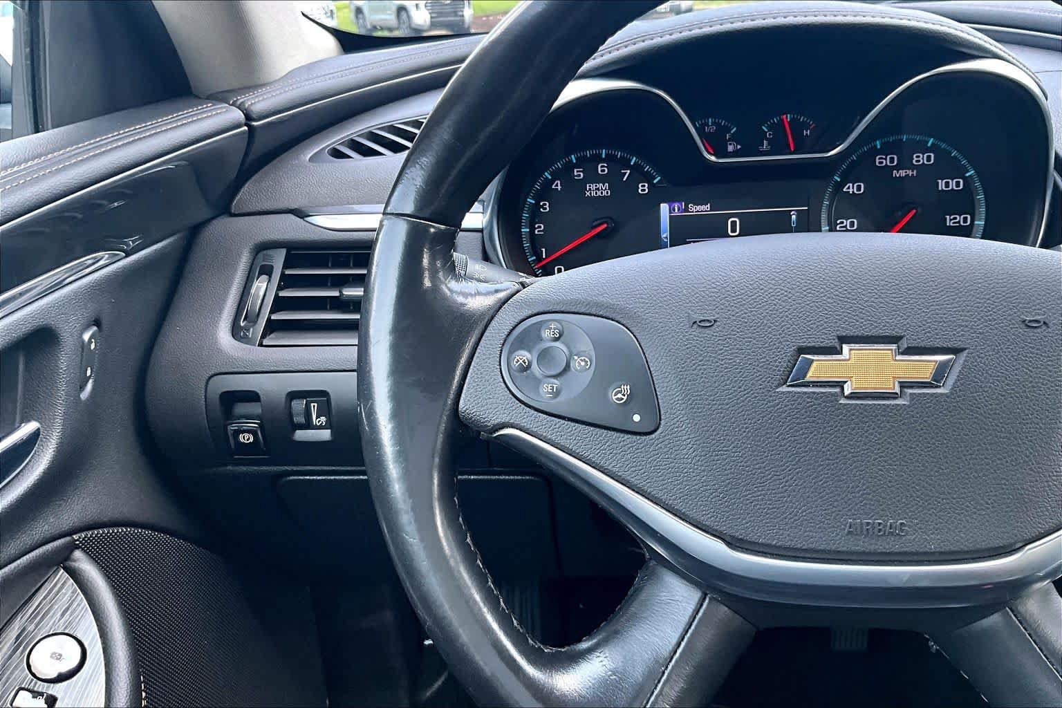 Used 2018 Chevrolet Impala LT w/ LT Leather Package FWD image 23