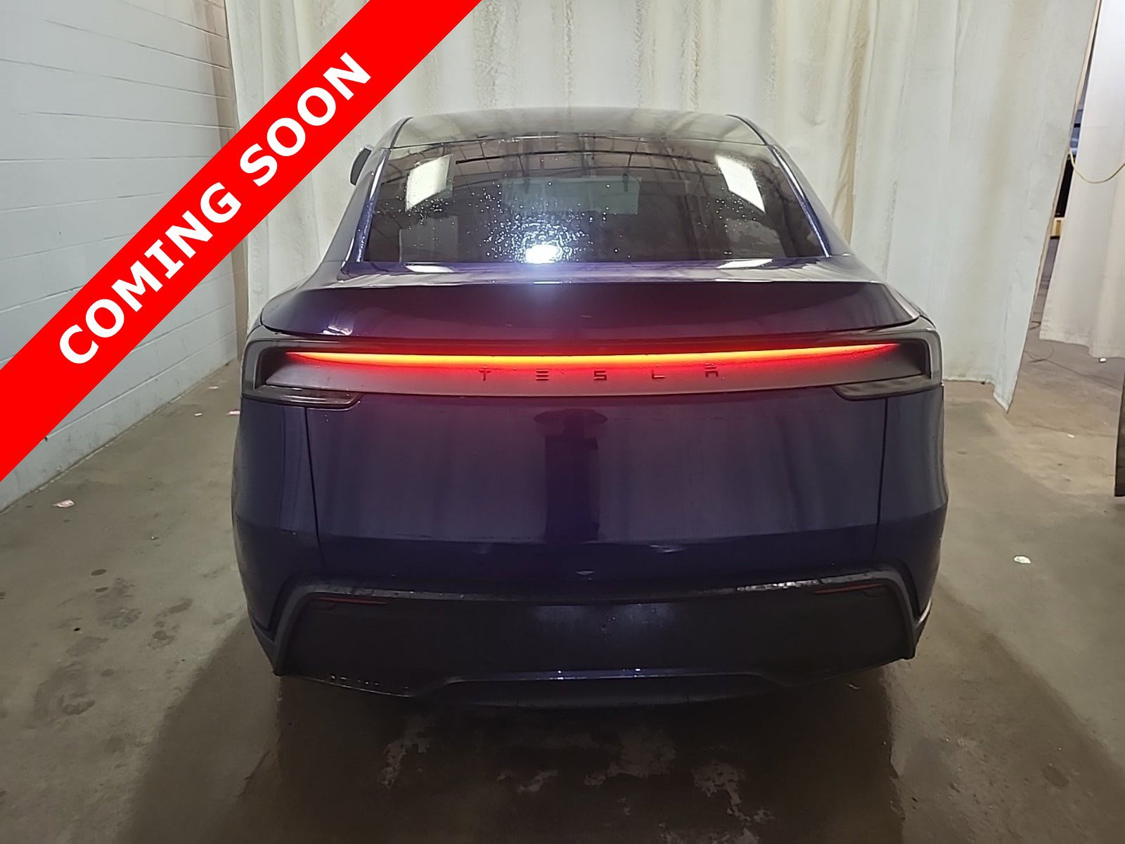 Used 2026 Tesla Model Y 2WD image 4