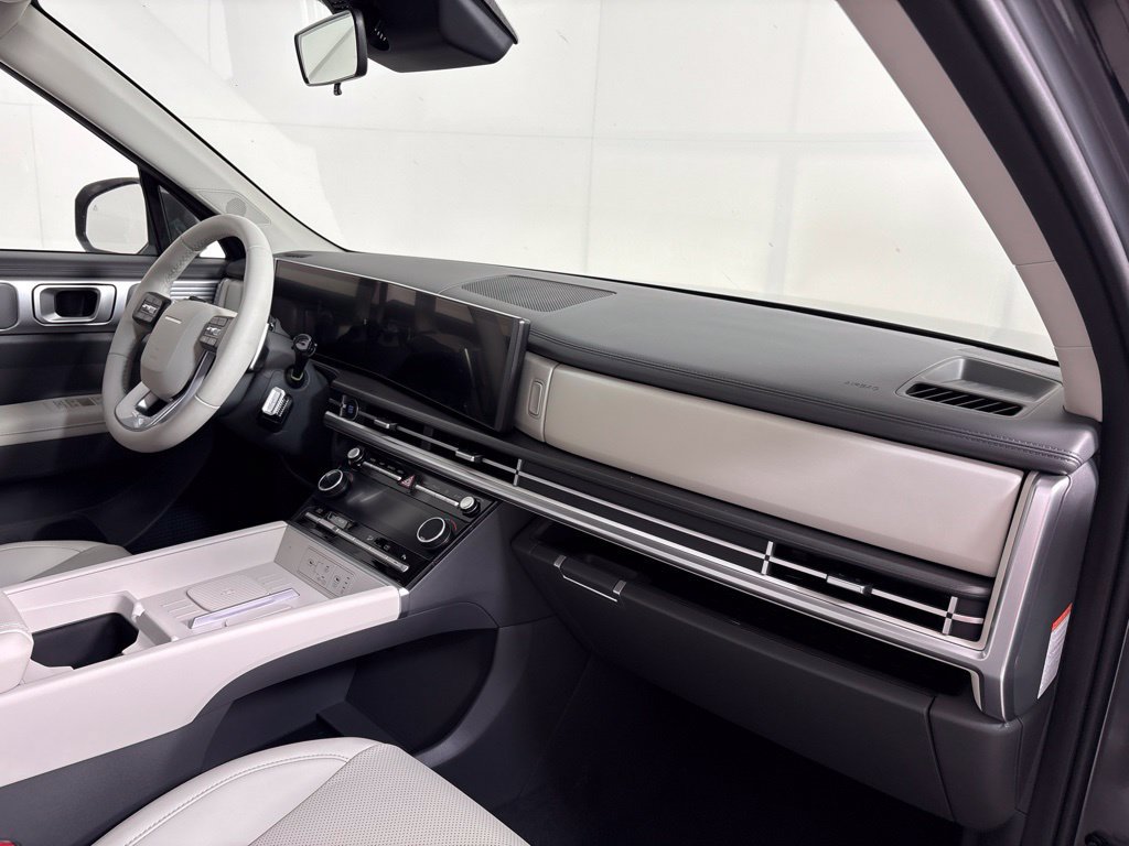 New 2027 Hyundai Santa Fe SEL FWD image 13