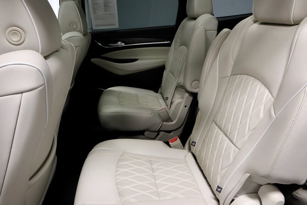 Used 2023 Buick Enclave Avenir w/ Avenir Technology Package AWD/4WD image 22