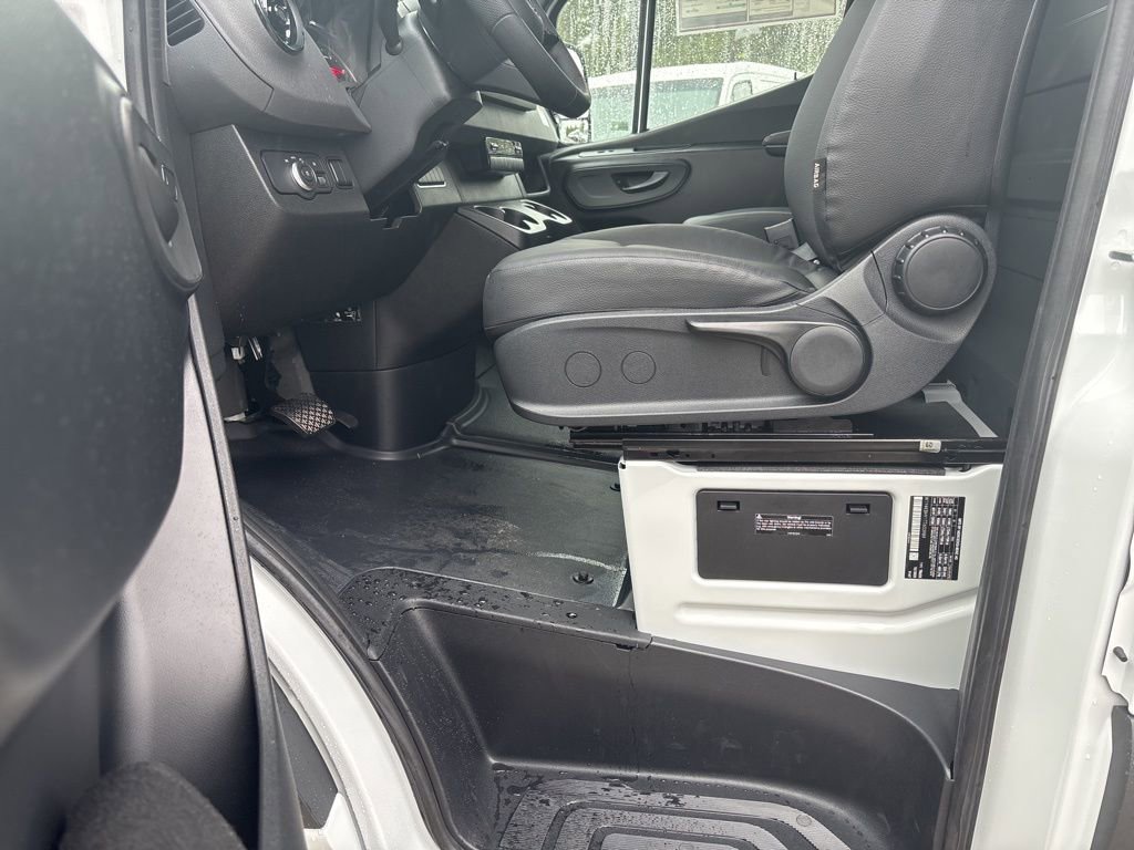 New 2026 Mercedes-Benz Sprinter 2500 image 32