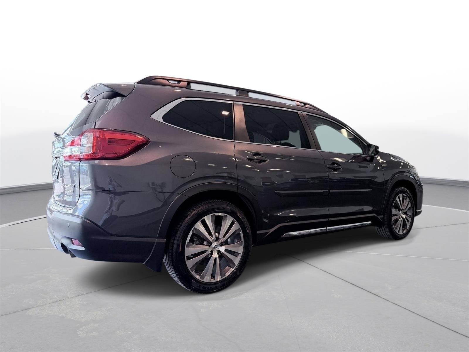Used 2020 Subaru Ascent Limited w/ Technology Package AWD/4WD image 12