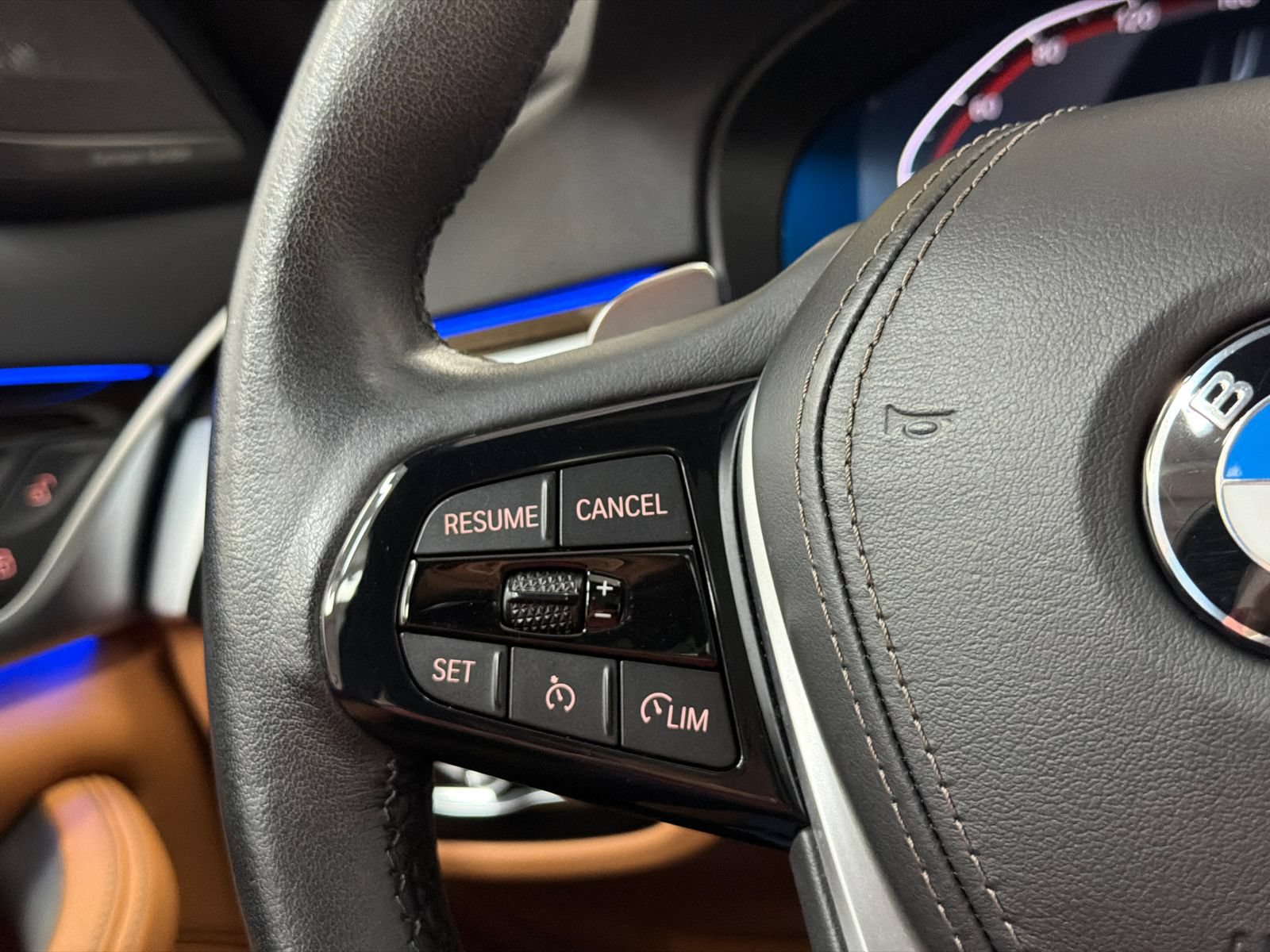 Used 2023 BMW 530i xDrive w/ Premium Package AWD/4WD image 18