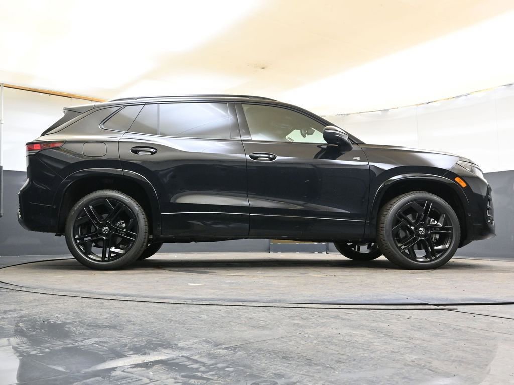 New 2026 Volkswagen Tiguan SE R-Line image 43