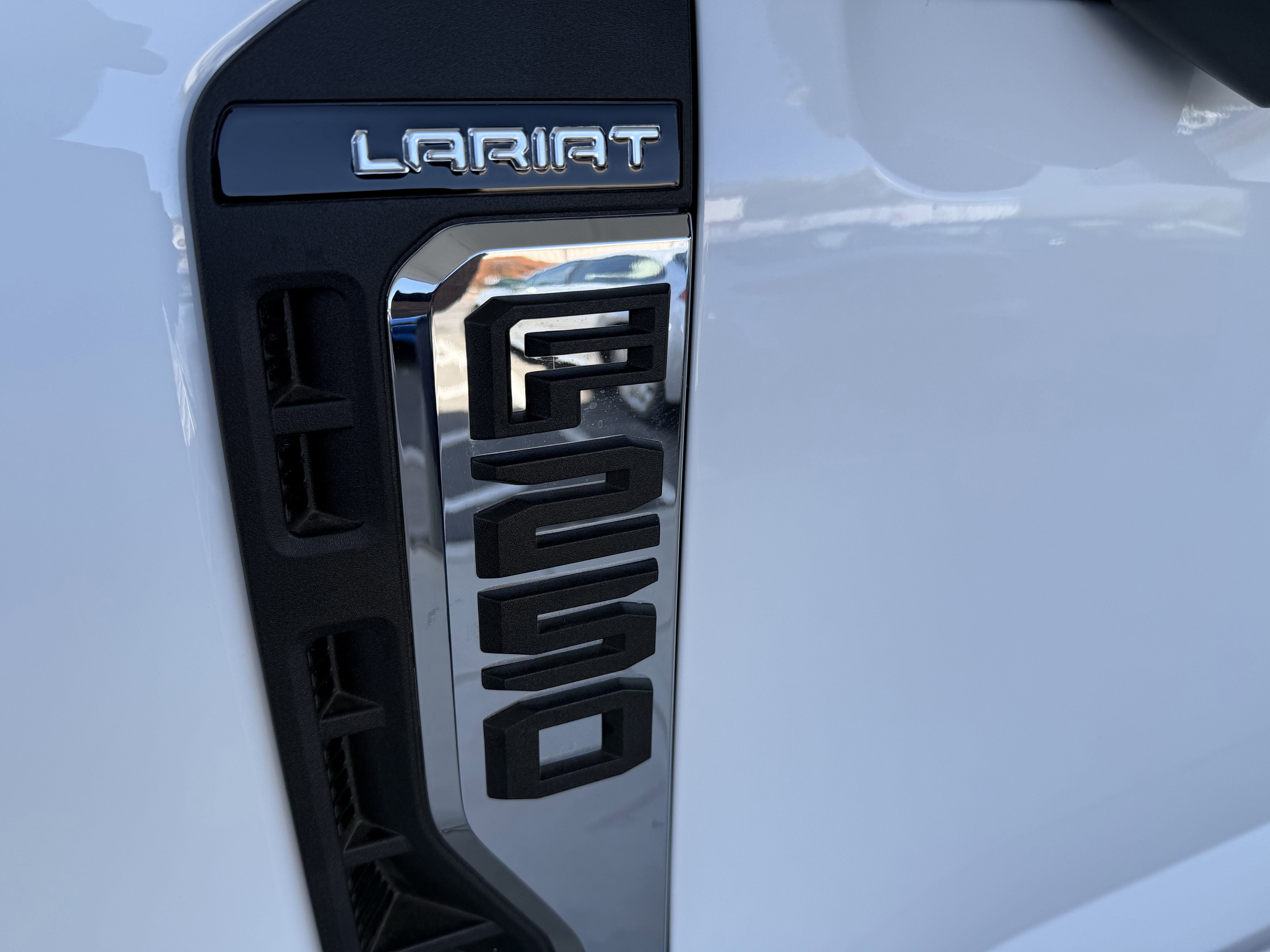 New 2025 Ford F250 Lariat image 9