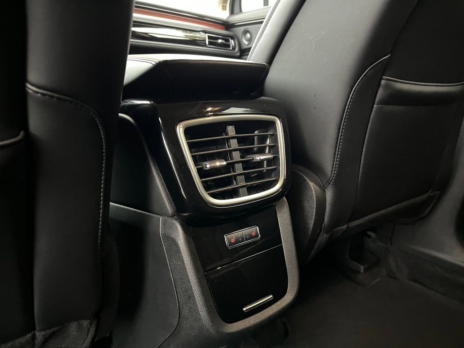 Used 2023 Lincoln Nautilus Reserve w/ Equipment Group 201A image 27