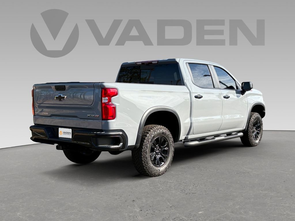 Used 2025 Chevrolet Silverado 1500 ZR2 w/ Technology Package image 23