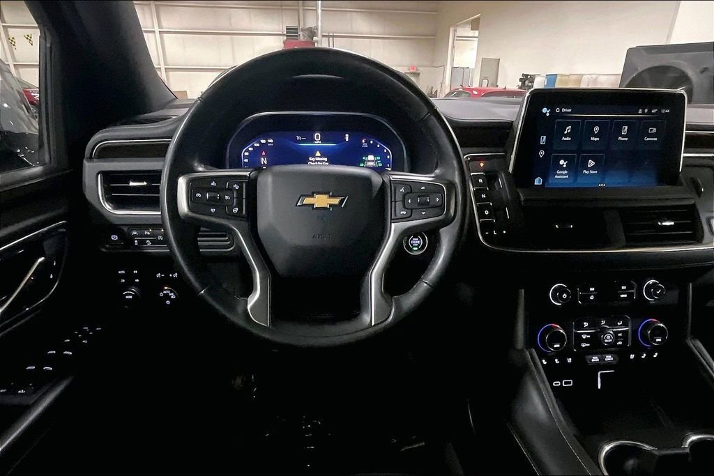 Used 2023 Chevrolet Suburban Premier AWD/4WD image 5