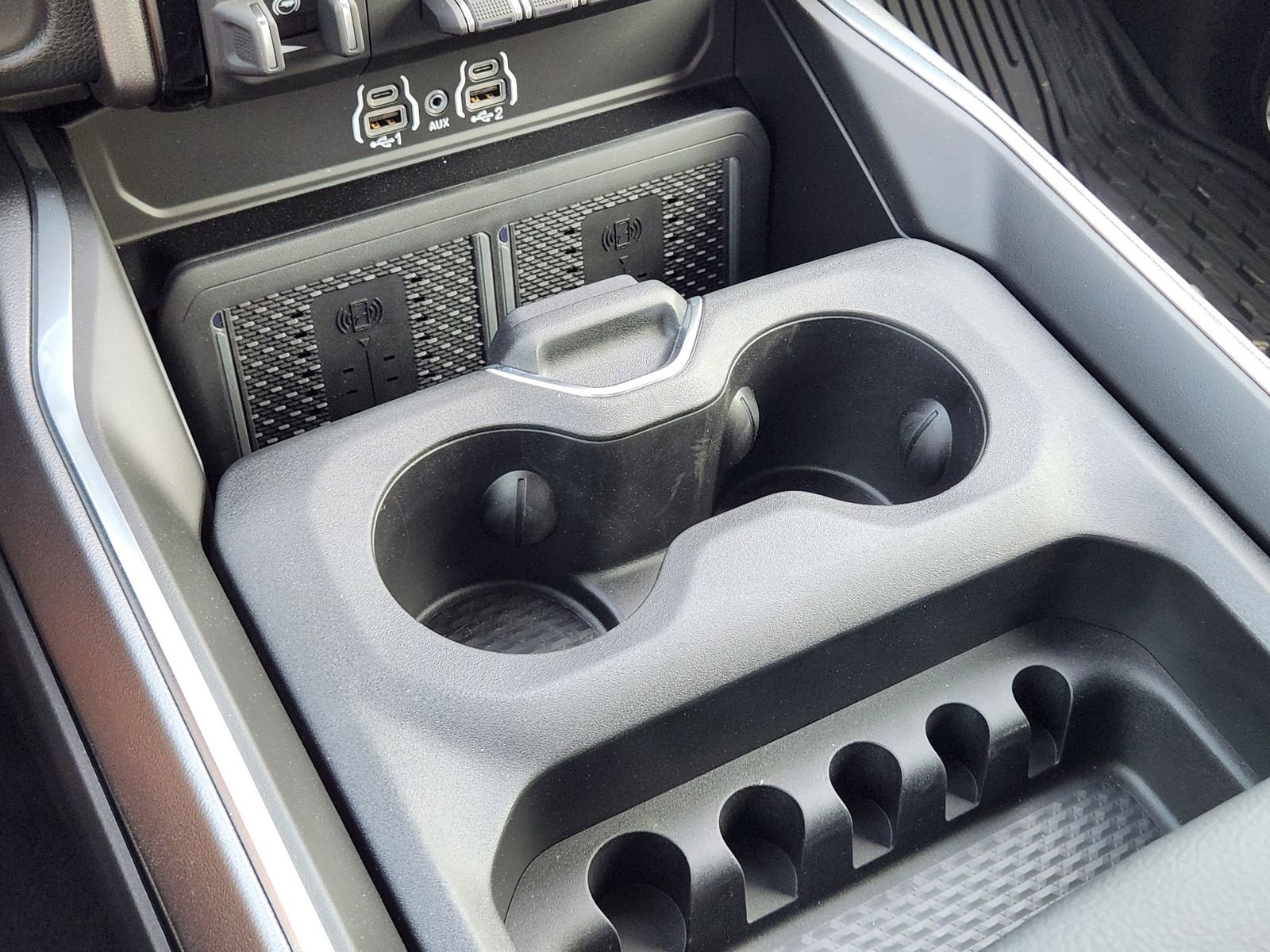 New 2025 RAM 3500 Laramie w/ Max Tow Package image 19