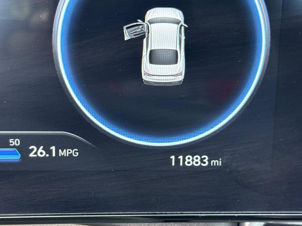 Used 2024 Hyundai Elantra SEL w/ Convenience Package image 38