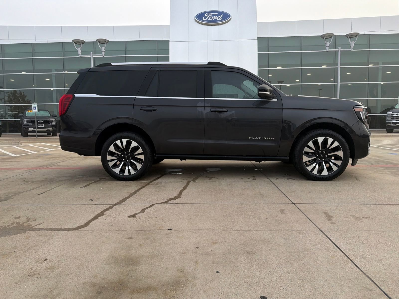 New 2025 Ford Expedition Platinum w/ Driver's Package image 6