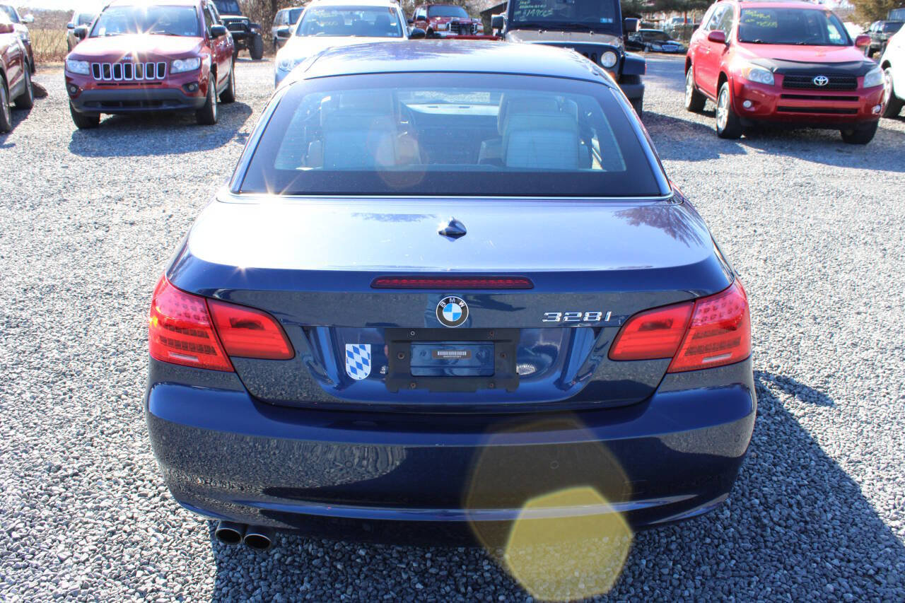 Used 2013 BMW 328i Convertible image 16