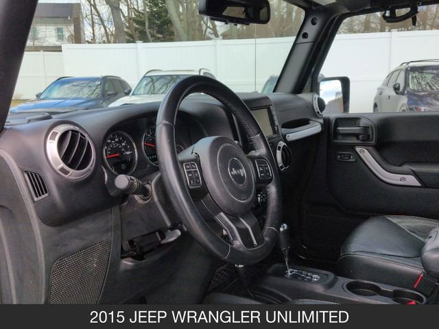 Used 2015 Jeep Wrangler Unlimited Sahara w/ Dual Top Group AWD/4WD image 10