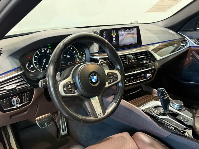 Used 2019 BMW 540i w/ M Sport Package image 14