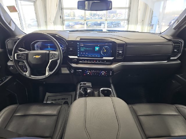 Used 2023 Chevrolet Silverado 1500 LTZ w/ LTZ Premium Package AWD/4WD image 12