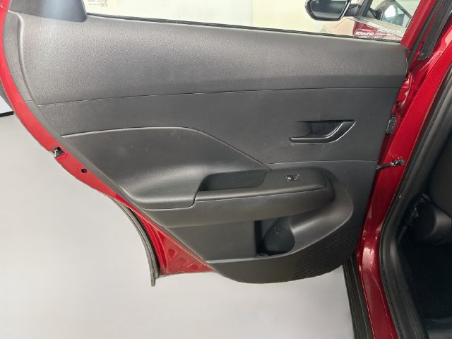 Used 2025 Hyundai Kona SE FWD image 25