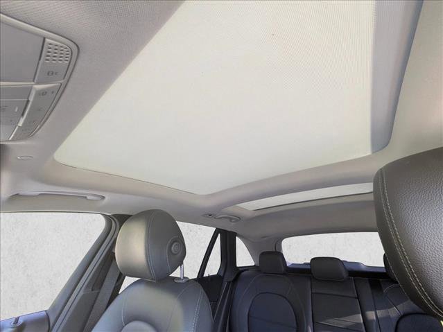 Used 2021 Mercedes-Benz GLC 300 4MATIC image 14