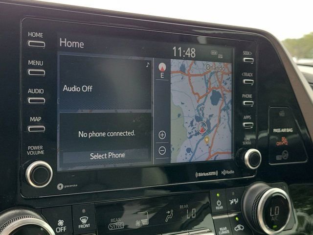 Used 2022 Toyota Highlander XLE image 24