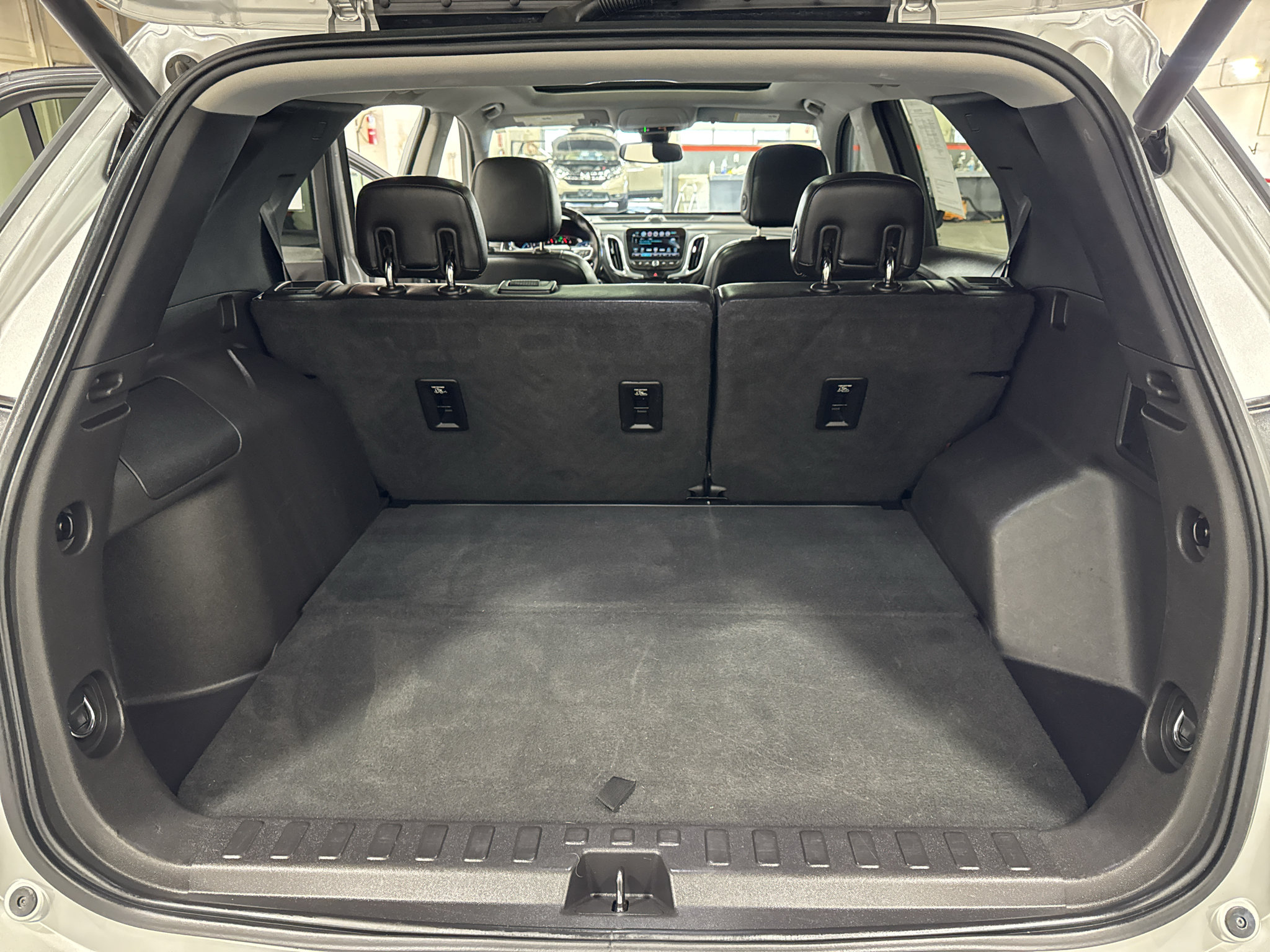 Certified 2018 Chevrolet Equinox Premier AWD/4WD image 37
