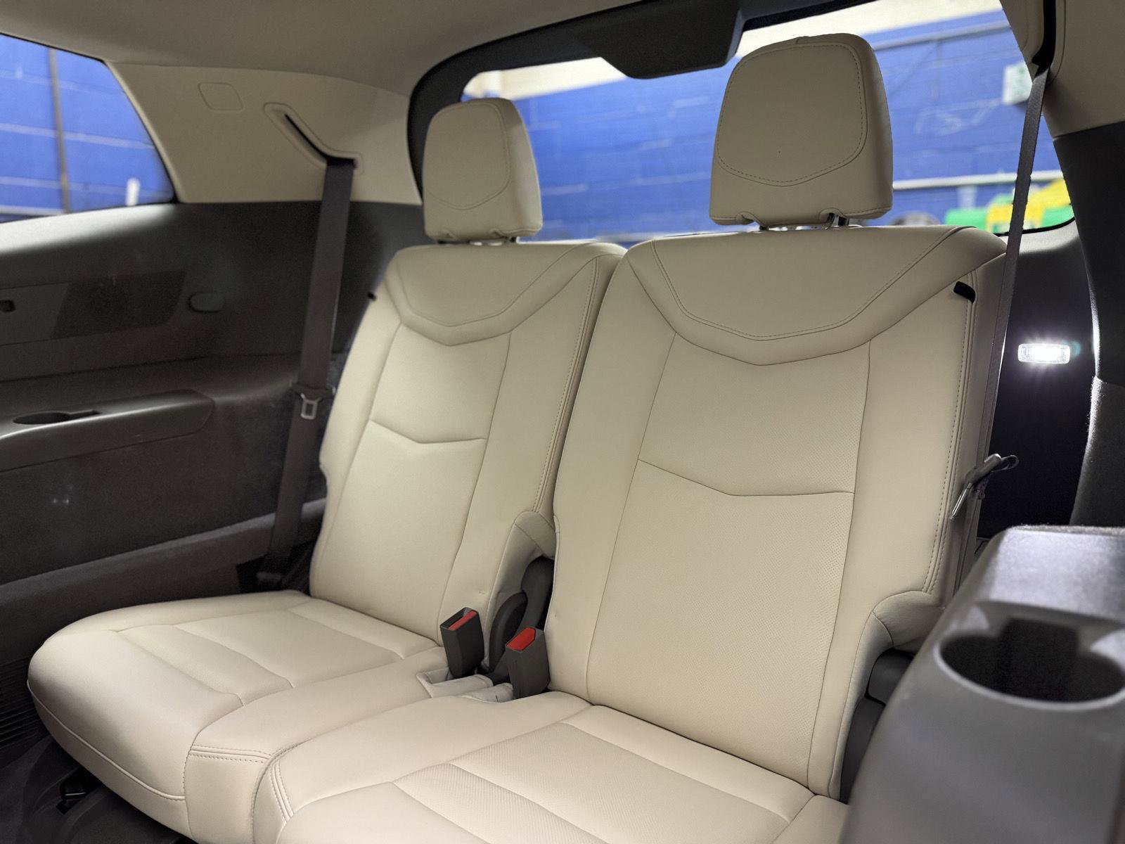 Used 2021 Cadillac XT6 Premium Luxury image 24