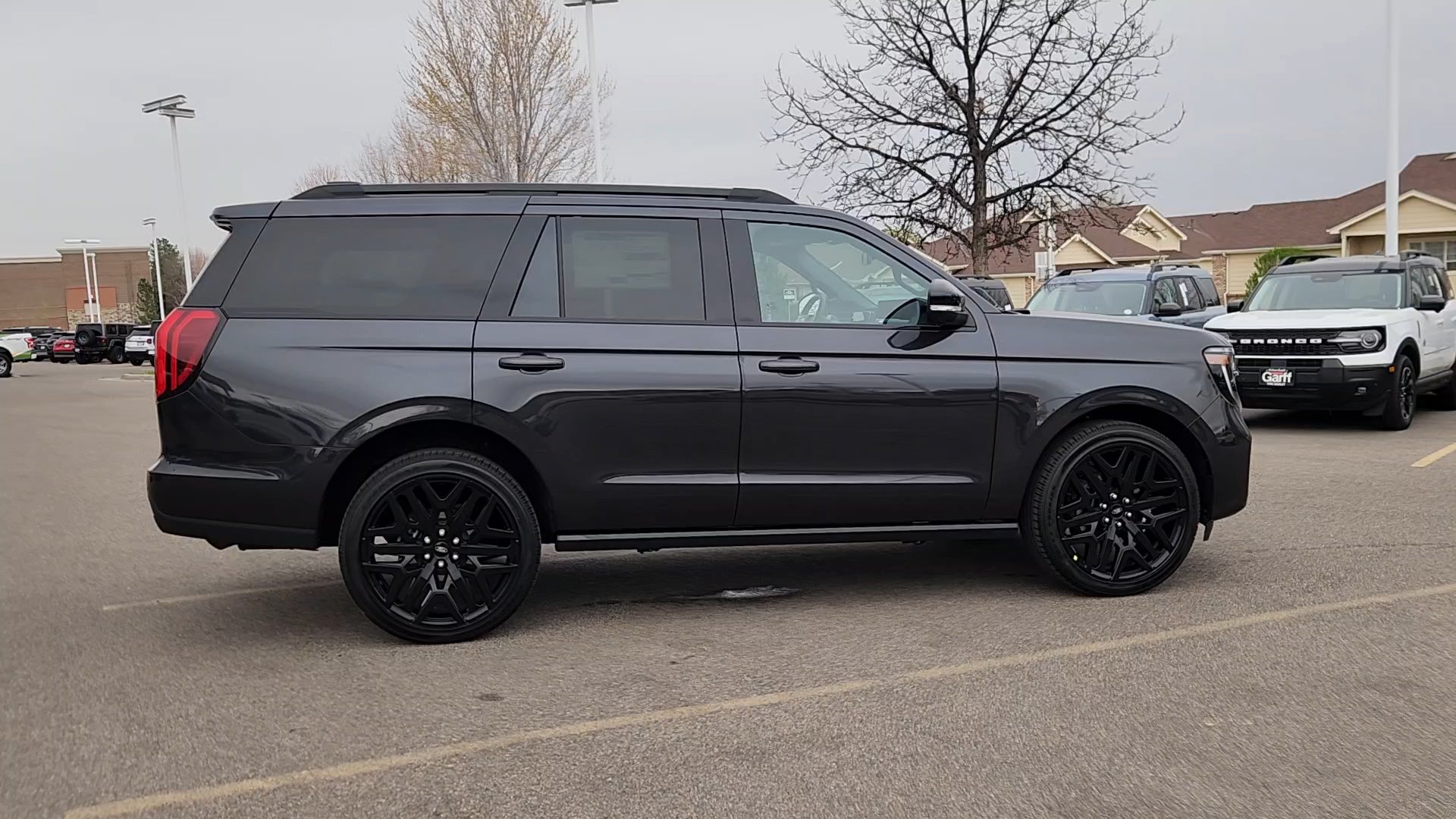 New 2026 Ford Expedition Platinum w/ Stealth Performance Package AWD/4WD image 11