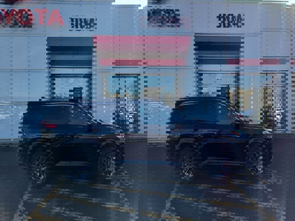 Certified 2023 Nissan Rogue S image 2