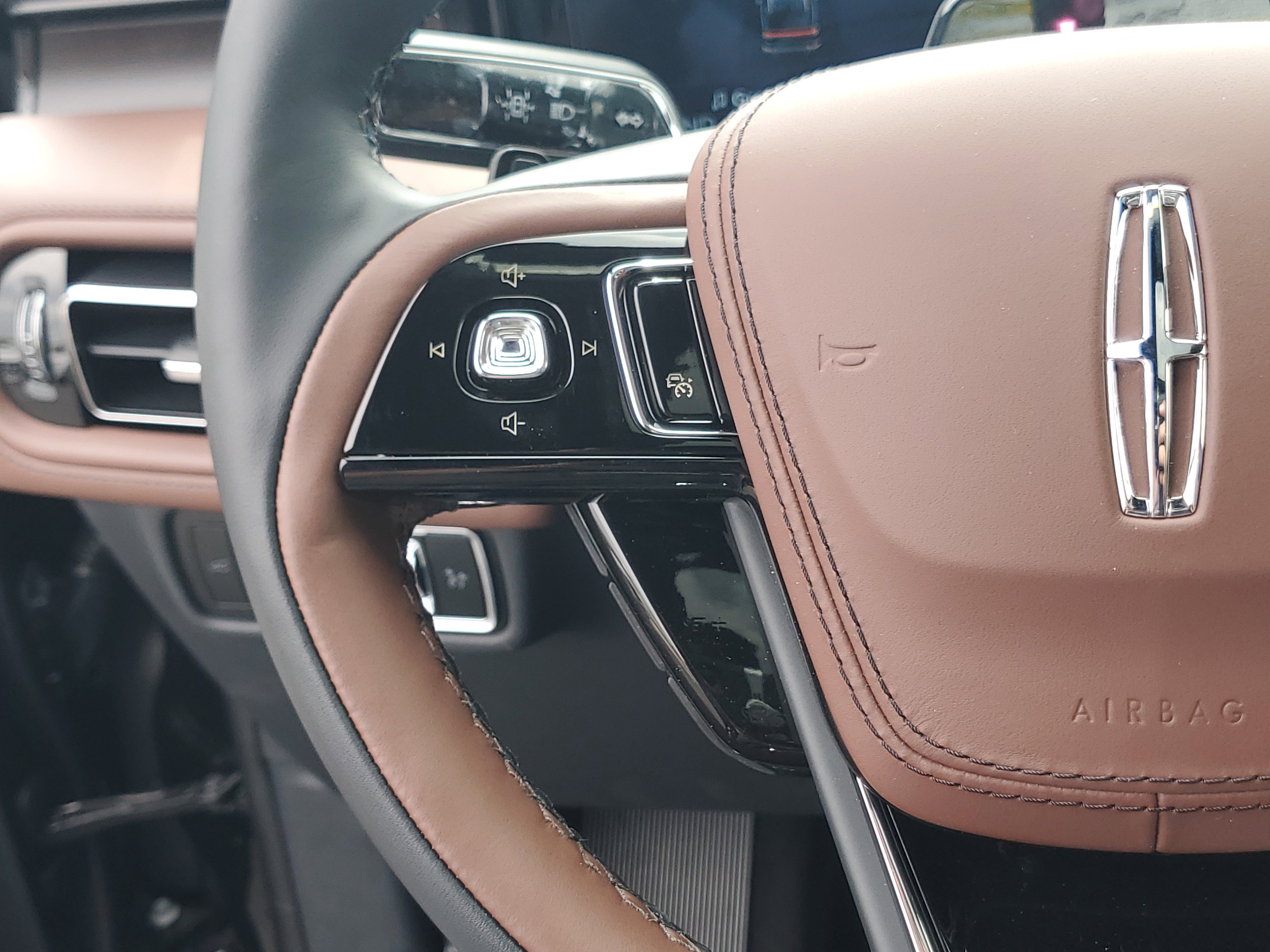 New 2026 Lincoln Aviator Reserve AWD/4WD image 15