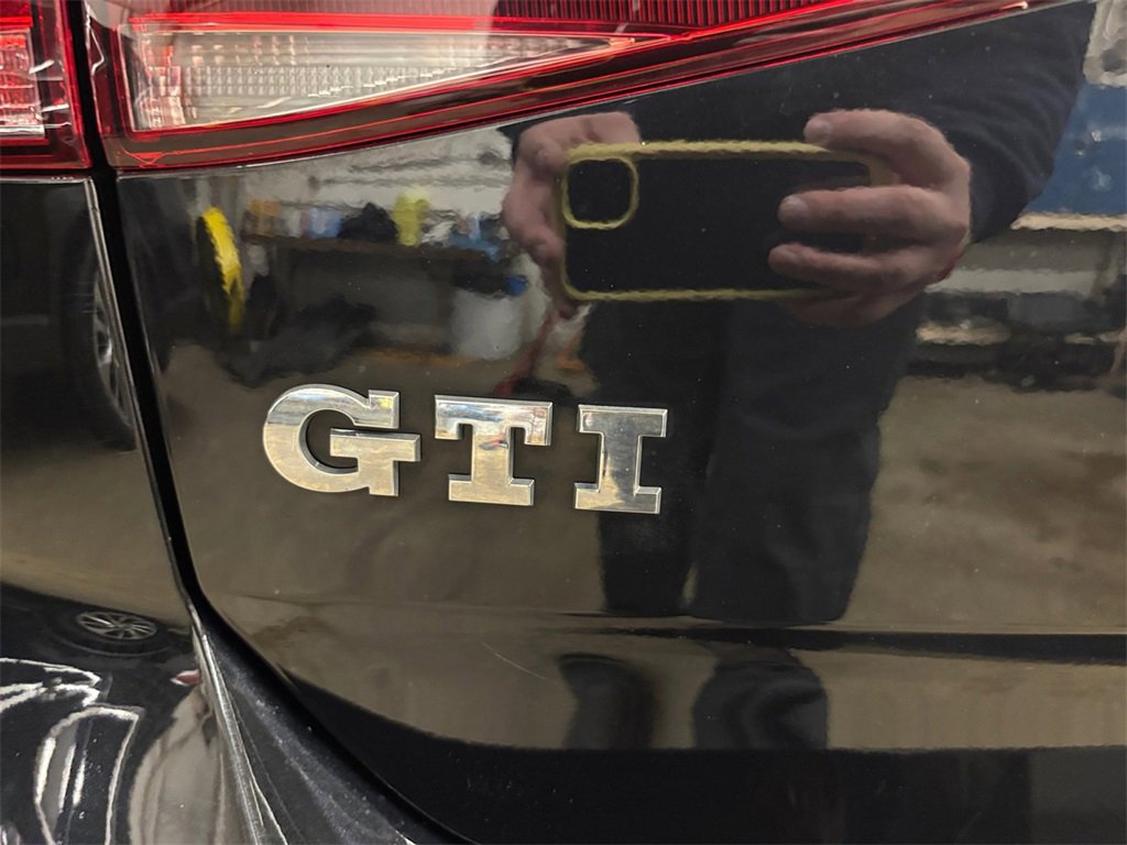 Used 2015 Volkswagen GTI Autobahn image 32