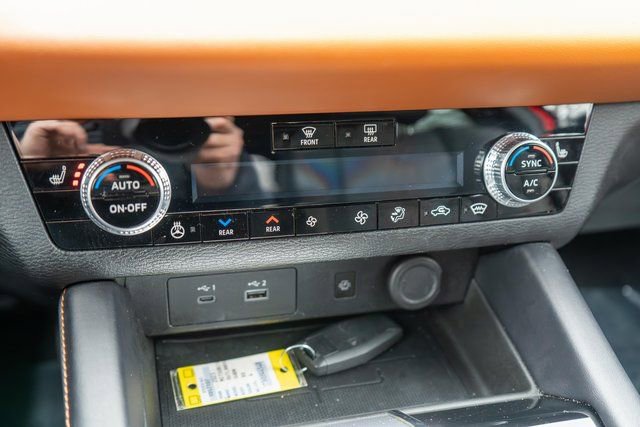 Used 2023 Mitsubishi Outlander AWD image 34