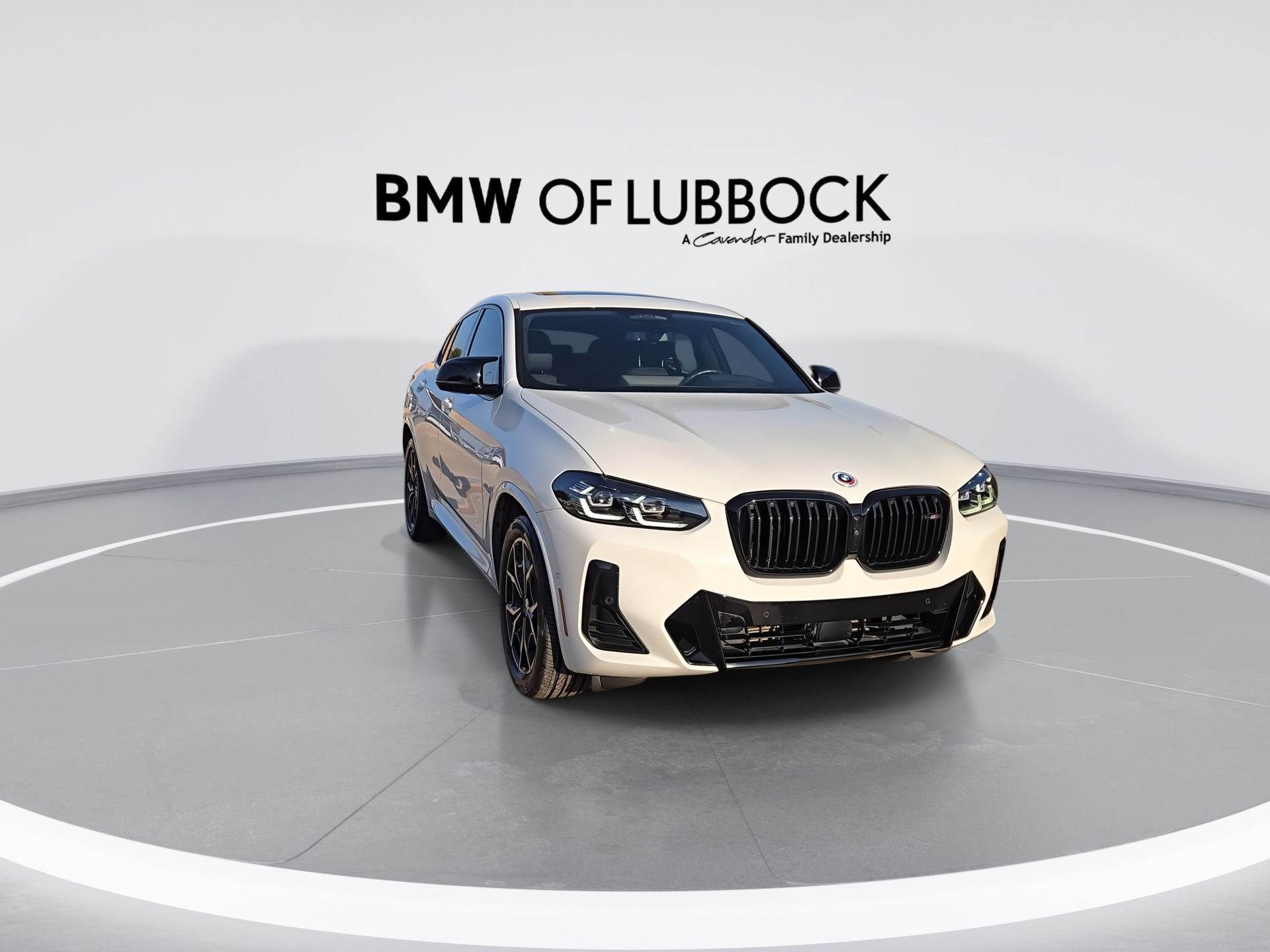 Used 2023 BMW X4 M40i AWD/4WD image 2