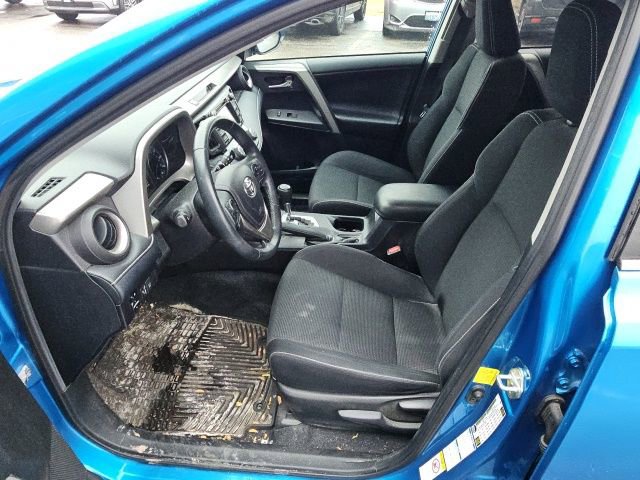 Used 2018 Toyota RAV4 XLE image 7