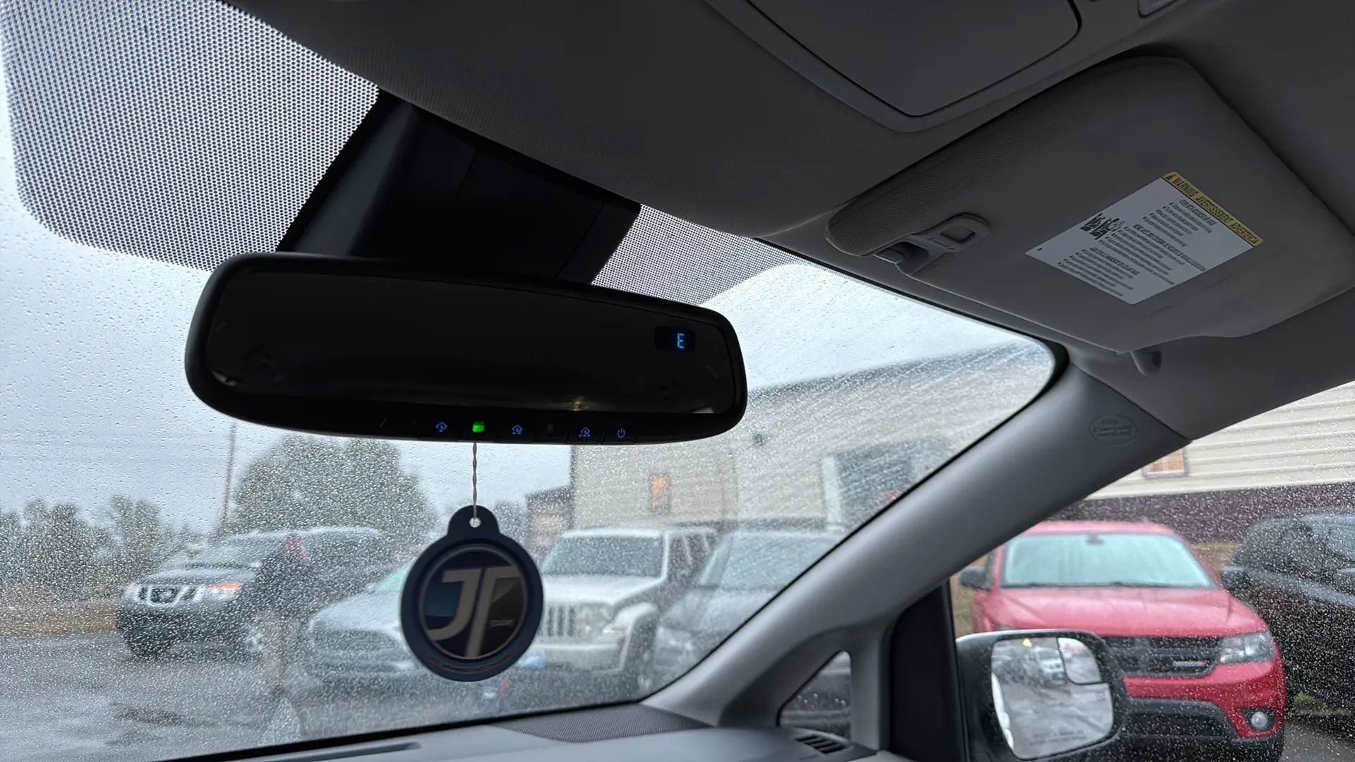 Used 2018 Toyota Sienna LE image 33