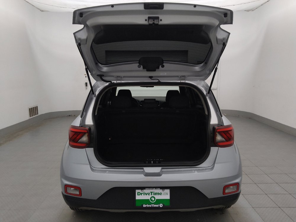 Used 2022 Hyundai Venue SE FWD image 29