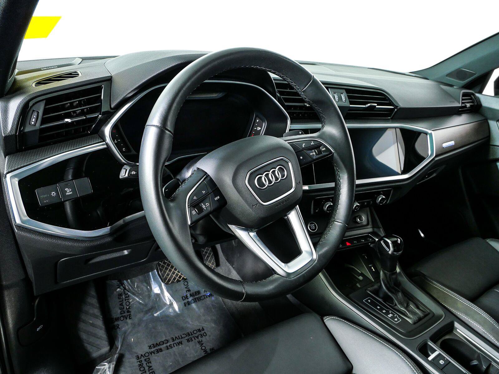 Used 2021 Audi Q3 2.0T Premium Plus w/ Premium Plus Package AWD/4WD image 5