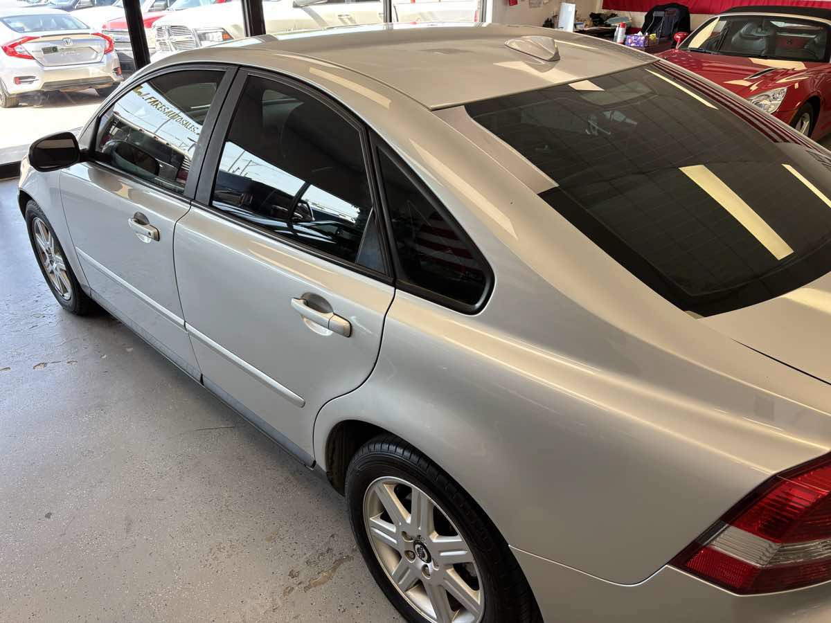 Used 2007 Volvo S40 2.4i FWD image 16
