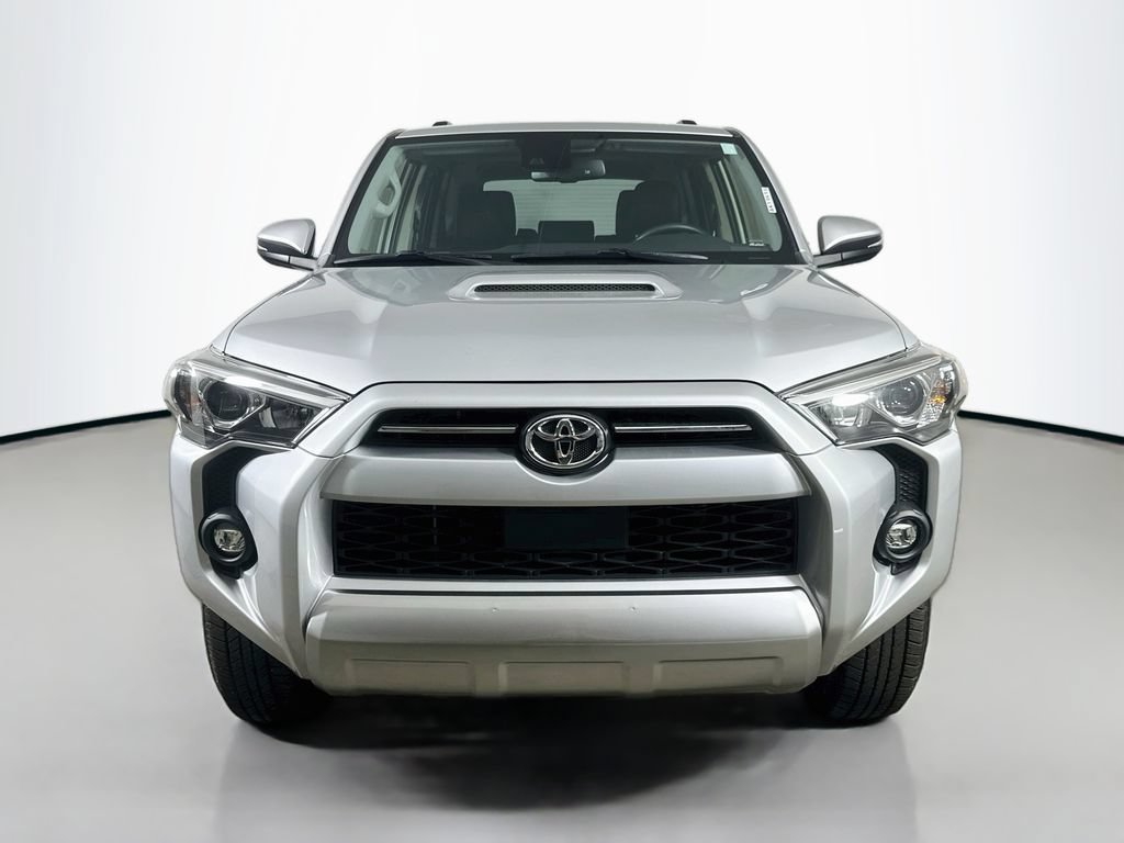 Used 2023 Toyota 4Runner TRD Off-Road Premium w/ Moonroof Package AWD/4WD image 2