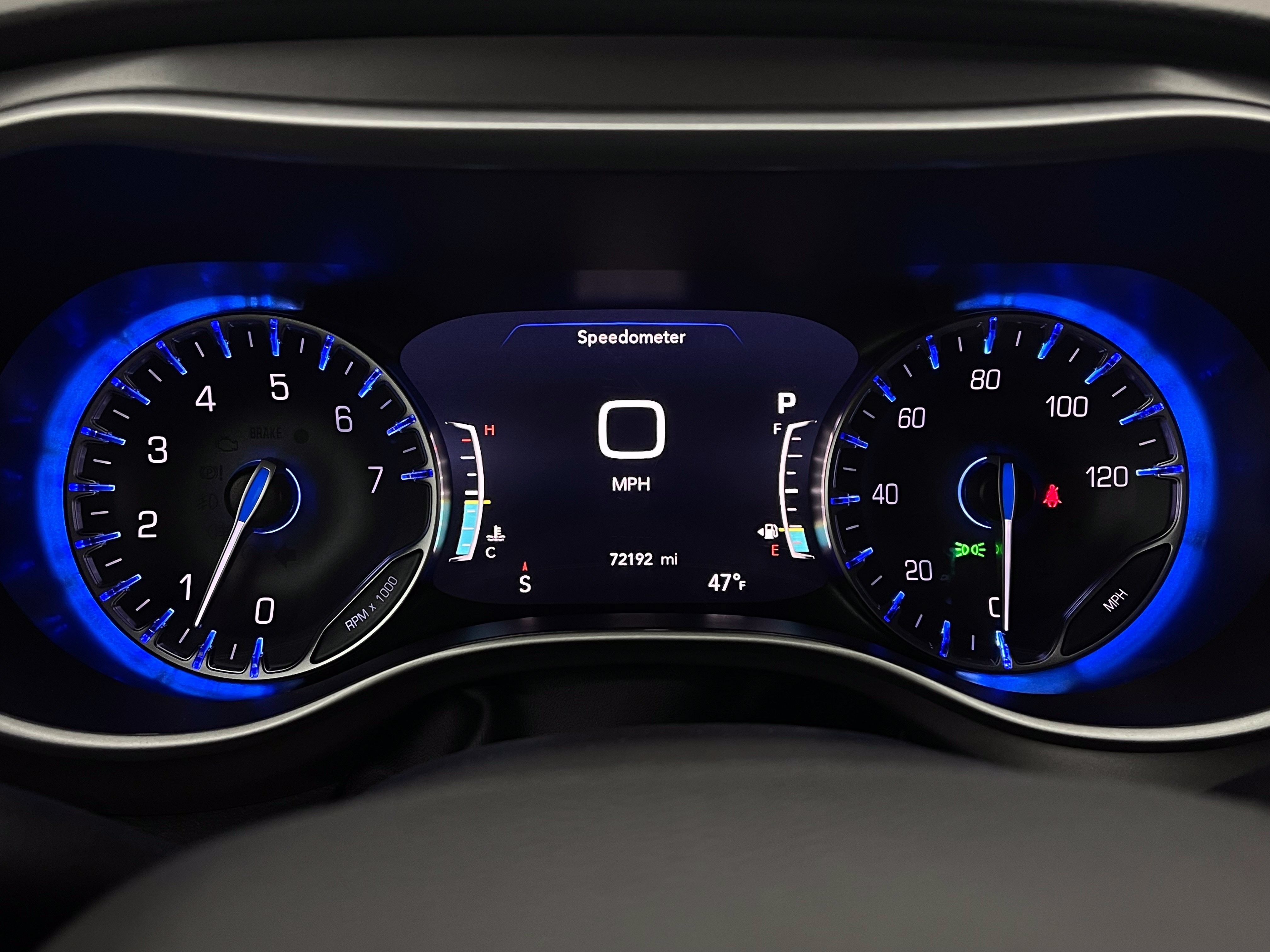 Used 2025 Chrysler Pacifica Select FWD image 21