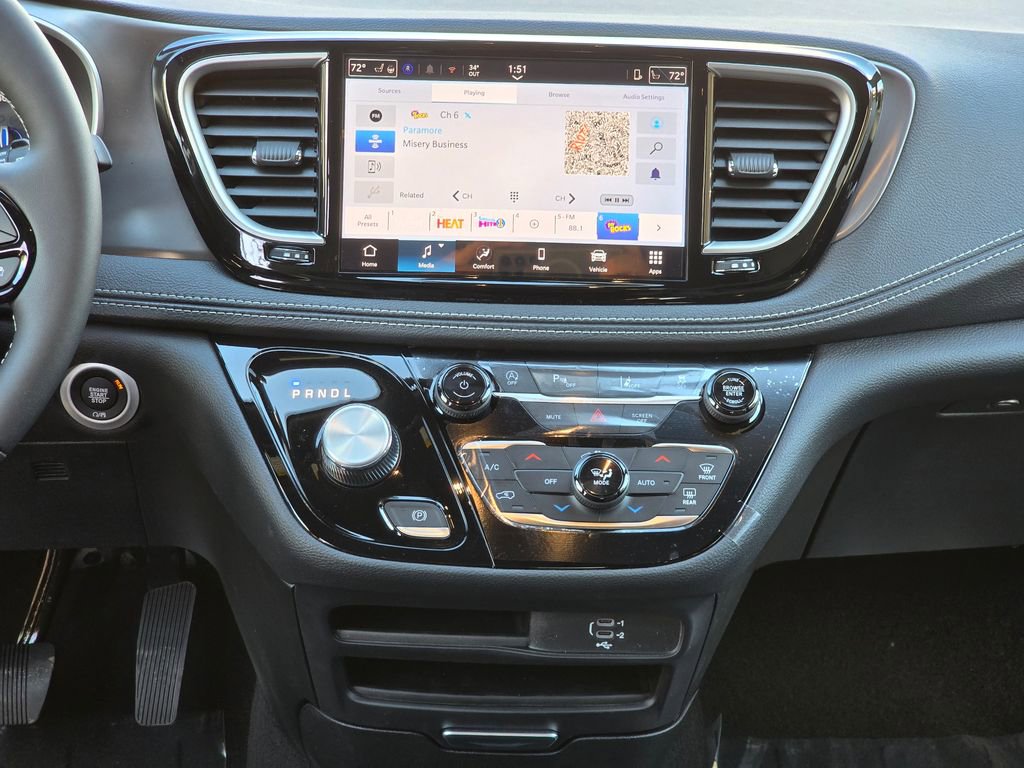 New 2026 Chrysler Pacifica Select image 28