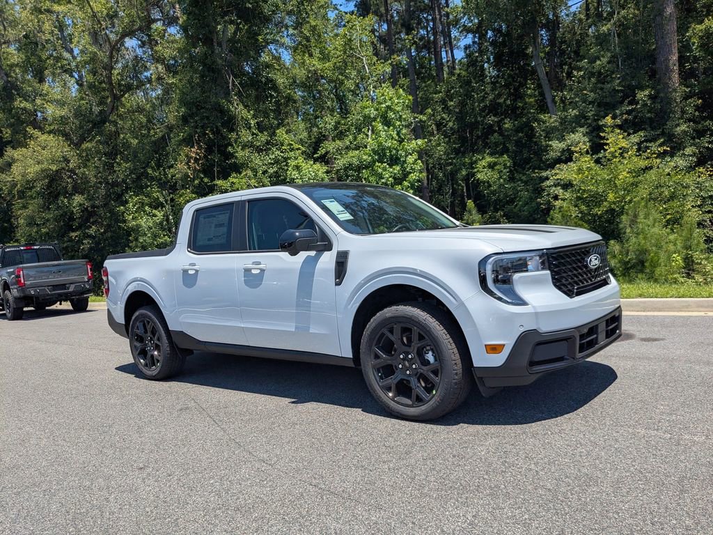 New 2026 Ford Maverick Lariat w/ Black Appearance Package AWD/4WD image 1