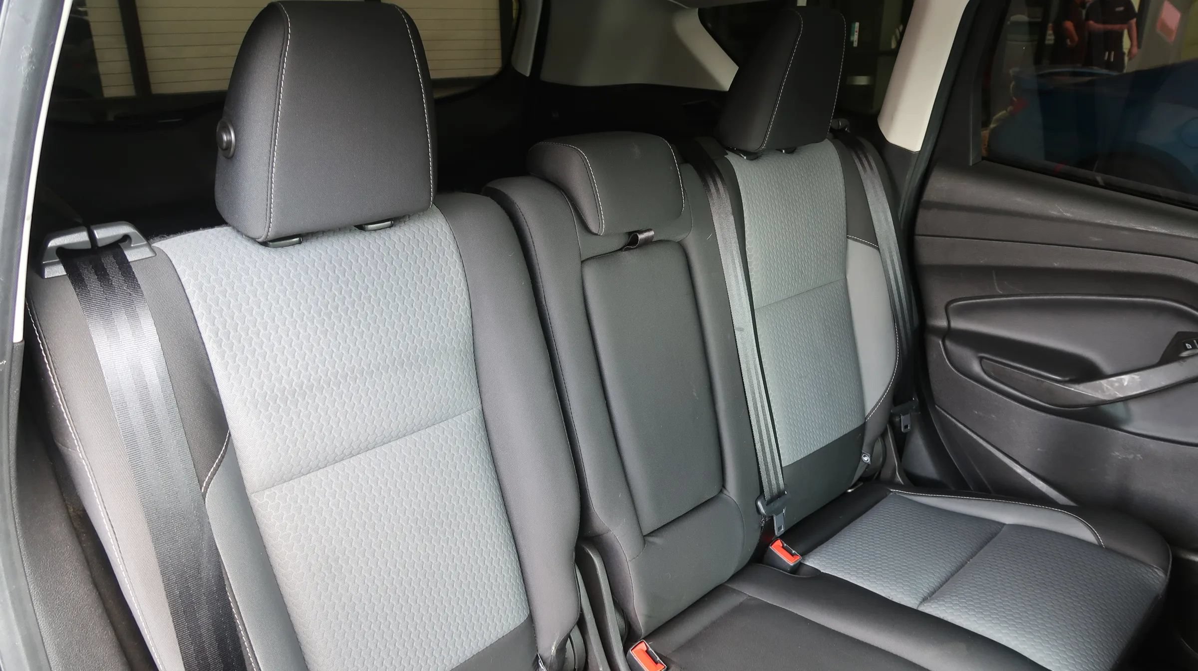 Used 2019 Ford Escape SE FWD image 24