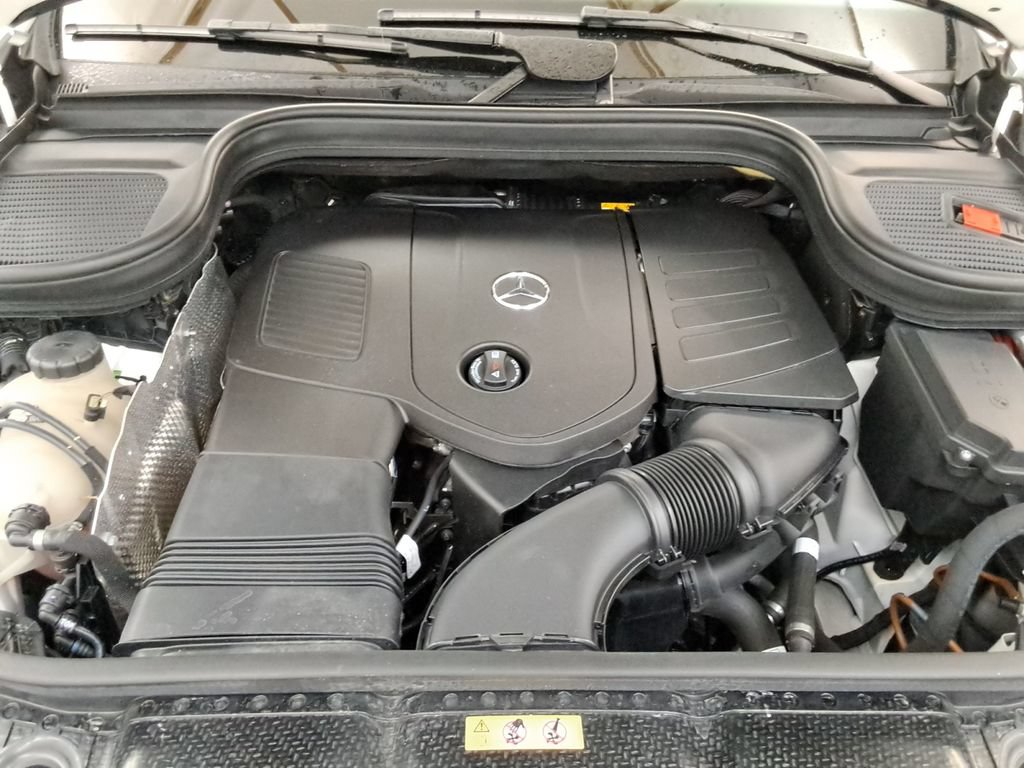 Used 2024 Mercedes-Benz GLE 350 4MATIC image 33