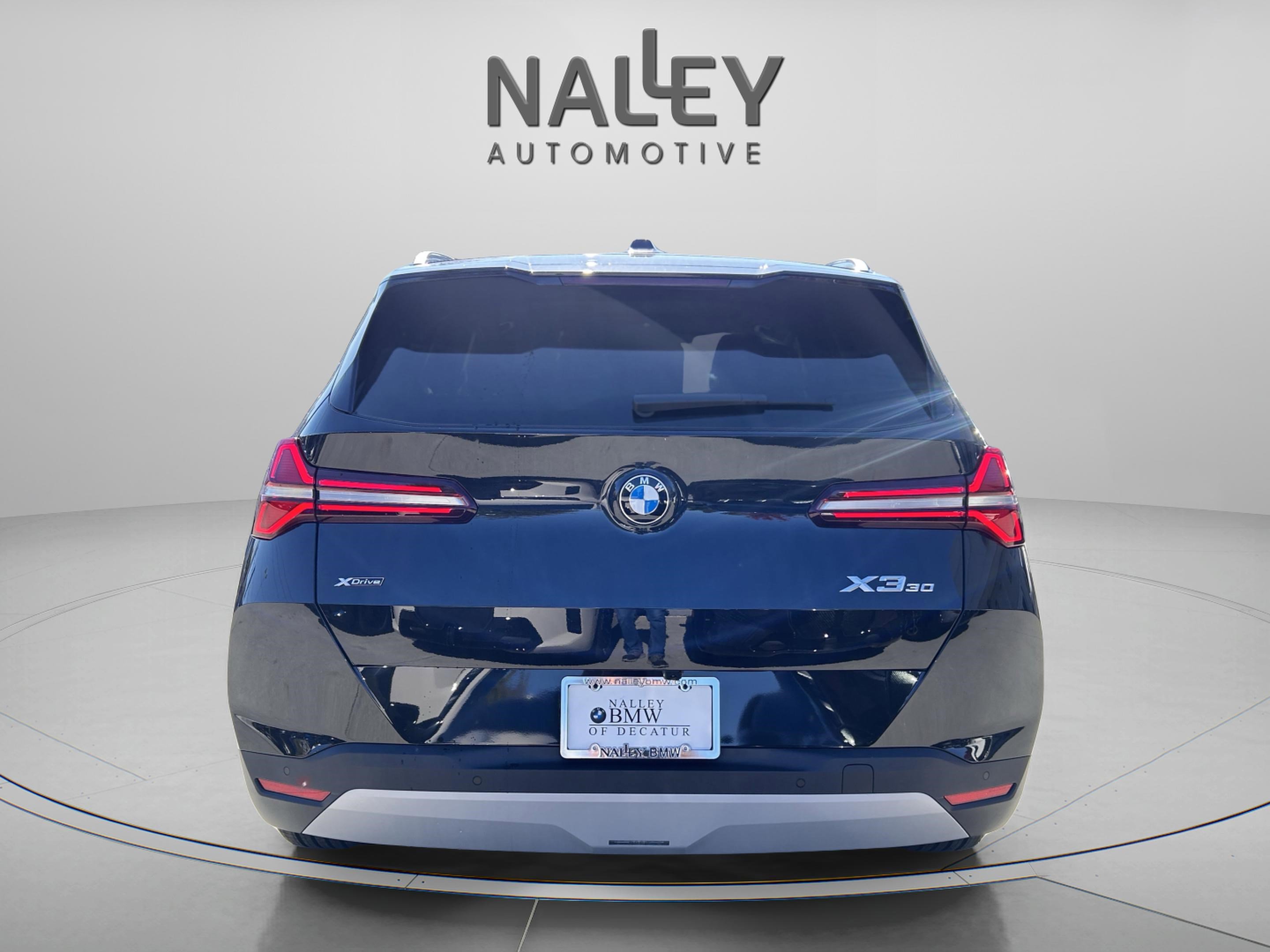 Used 2026 BMW X3 xDrive30 w/ Premium Package image 3