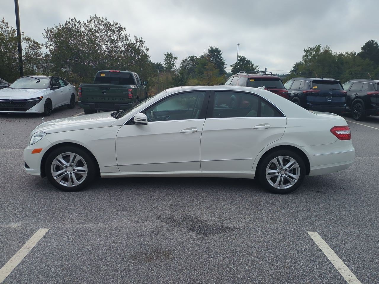 Used 2010 Mercedes-Benz E 350 Sedan image 7