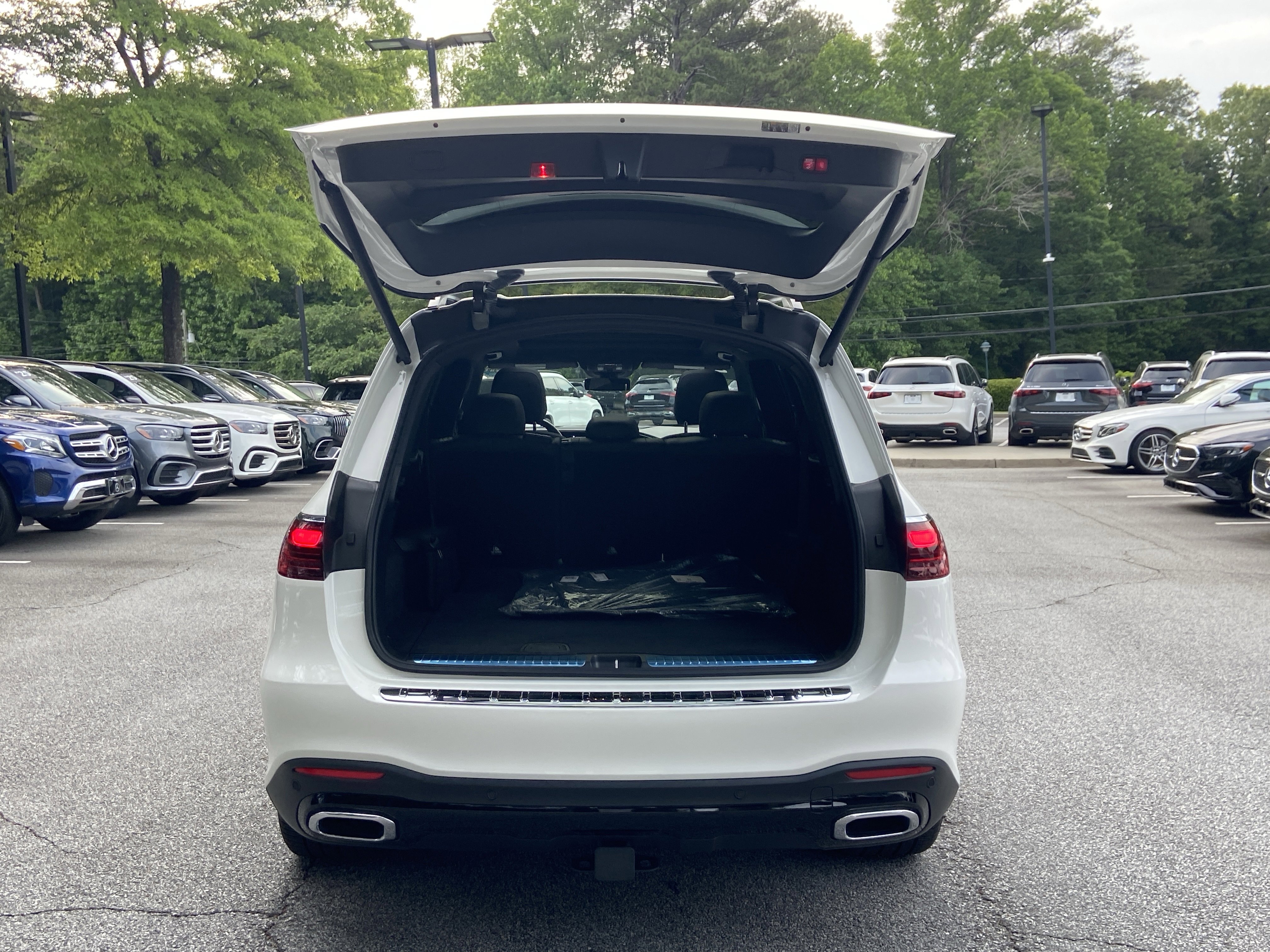 Certified 2024 Mercedes-Benz GLS 450 4MATIC image 9