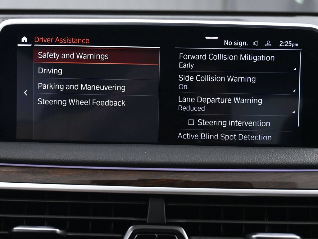 Used 2020 BMW 750i xDrive w/ M Sport Package AWD/4WD image 37