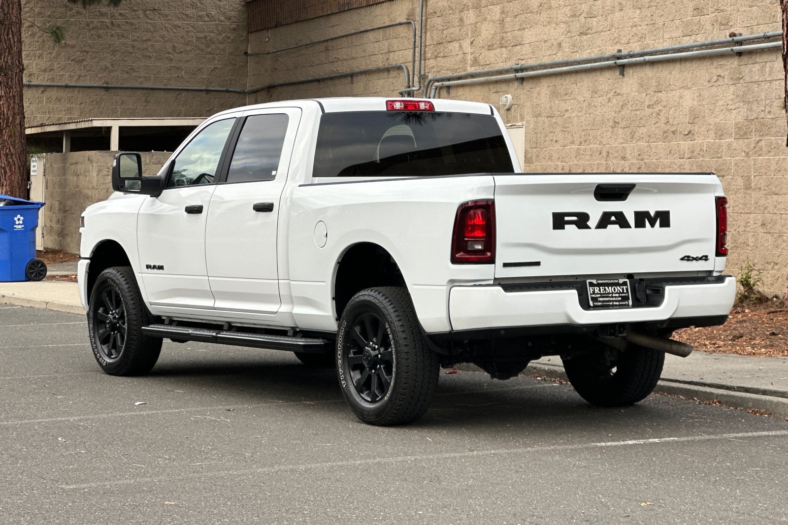 Used 2025 RAM 2500 Big Horn AWD/4WD image 5