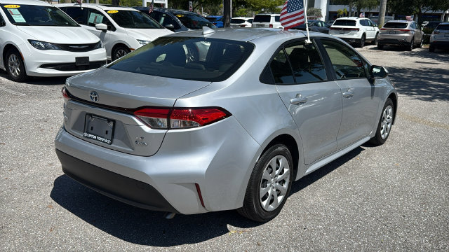 Used 2025 Toyota Corolla LE FWD image 10